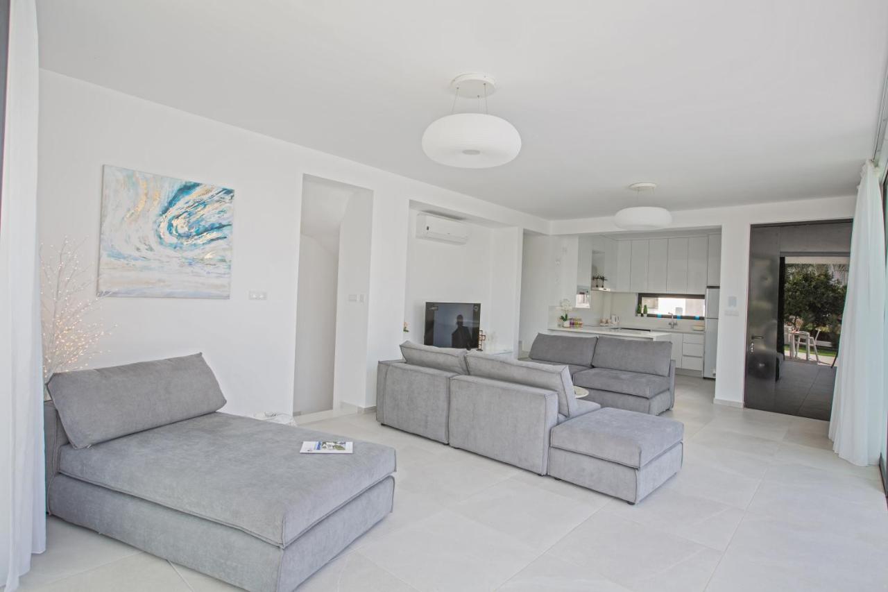 Colour Residences Πρωταράς Εξωτερικό φωτογραφία